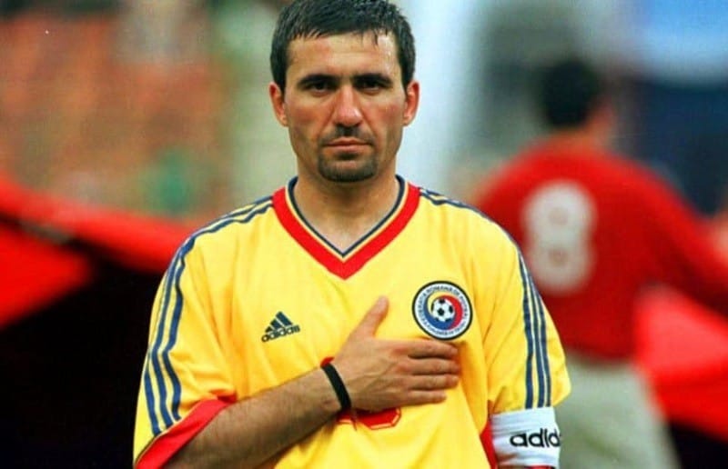 Gheorghe Hagi, decorat cu Ordinul Național „Steaua României” de președintele României imagine postare